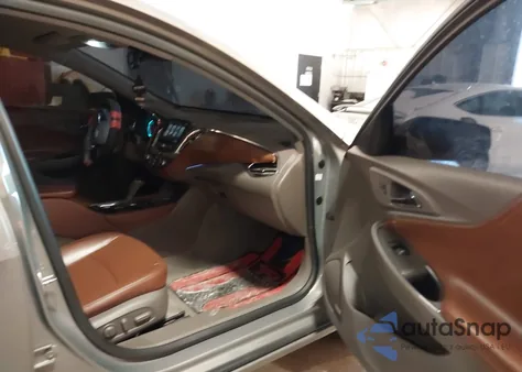 2017 Chevrolet Malibu 1Lt из США, поврежденный, VIN 1G1ZE5ST1HF177848